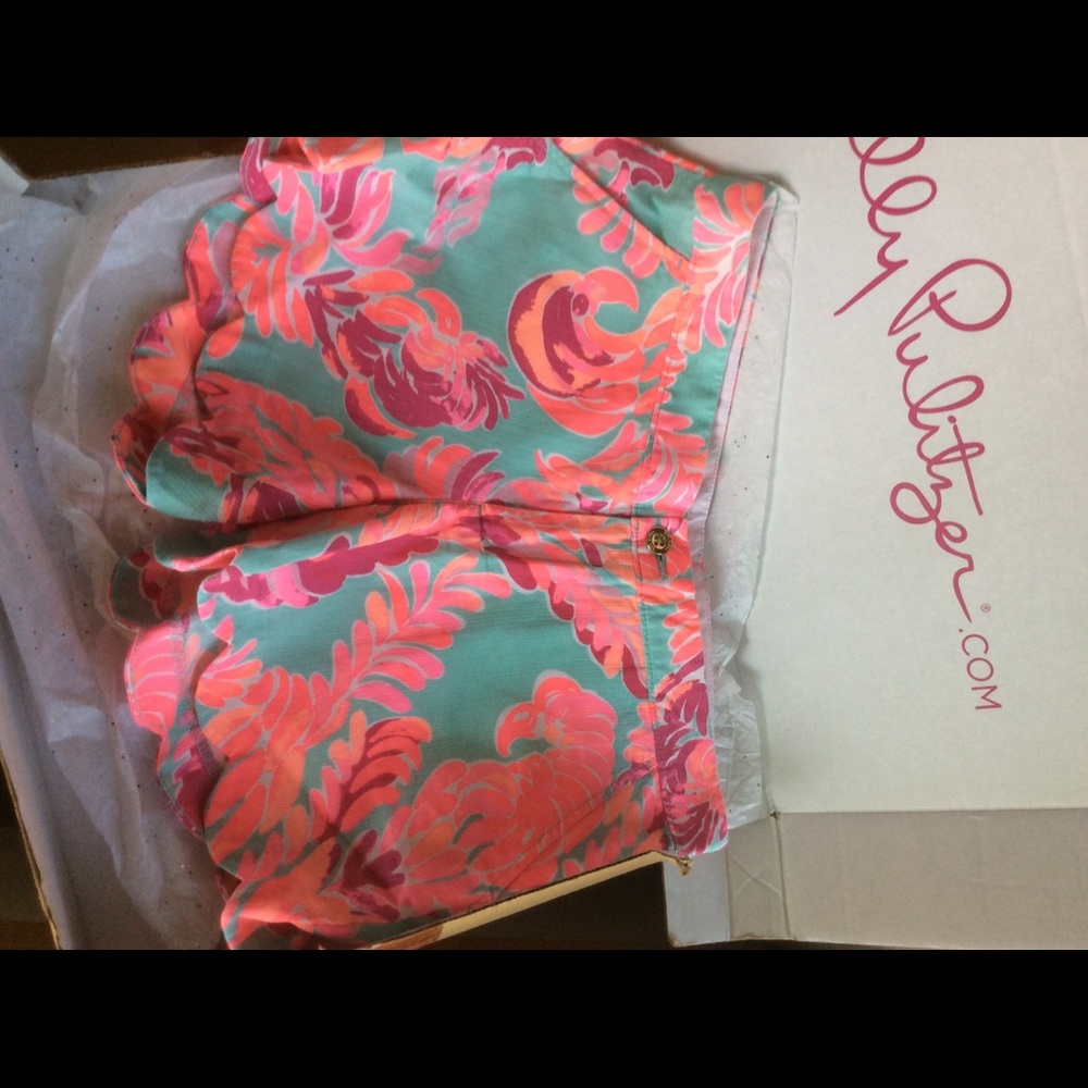 Lilly Pulitzer Love Birds buttercup shorts NWT - Picture 3 of 6